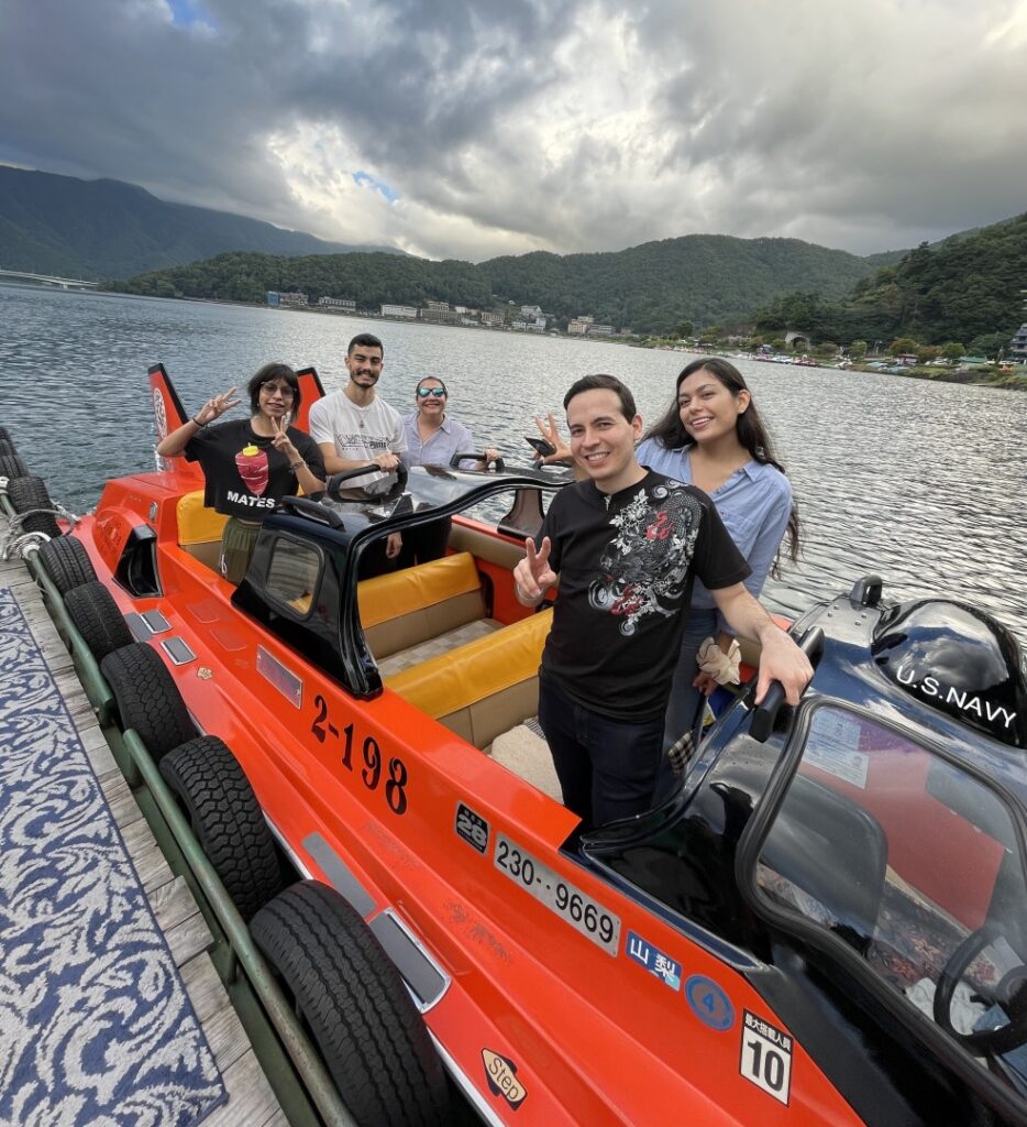 26A53F1E 6C98 4C5A 9195 B1330CE59D3F 2