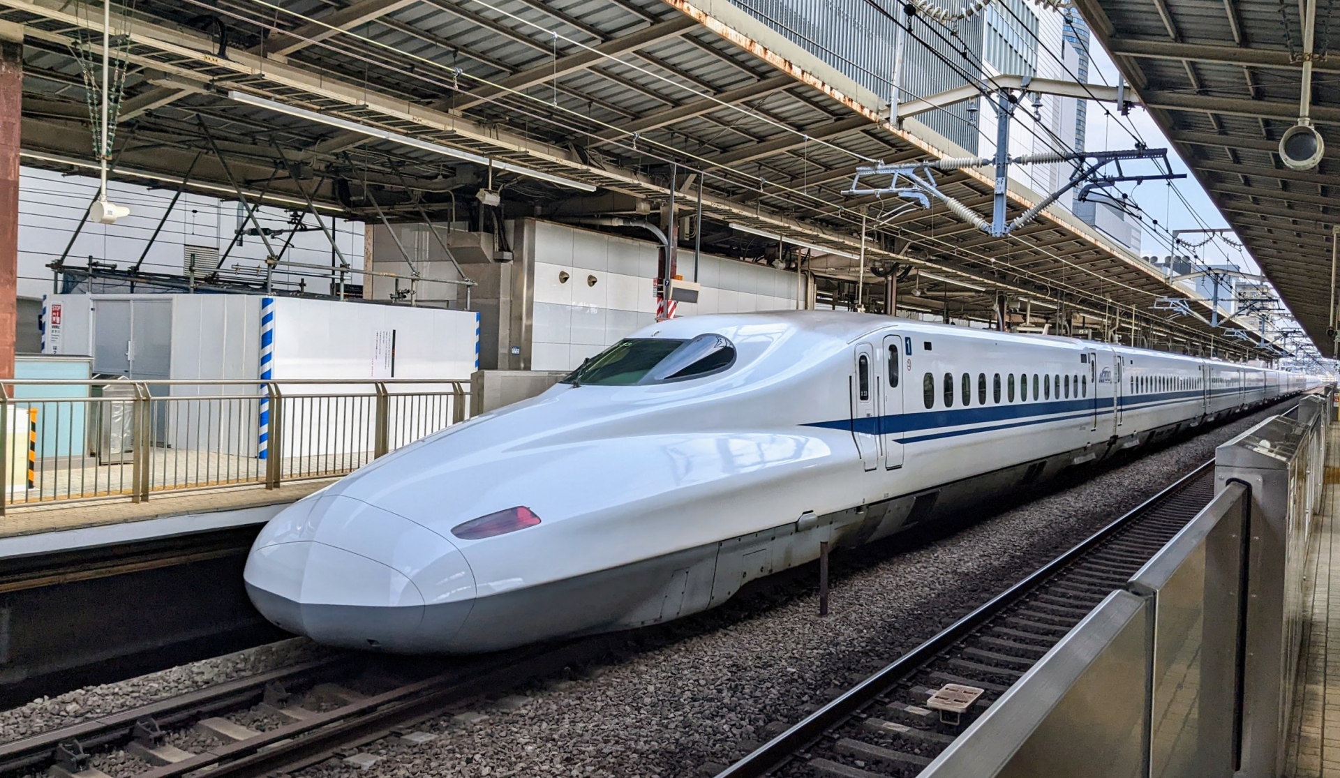 4 Powerful Reasons Private Transfers Beat Public Transit for Summer Travel in Japan 3 26098560 m