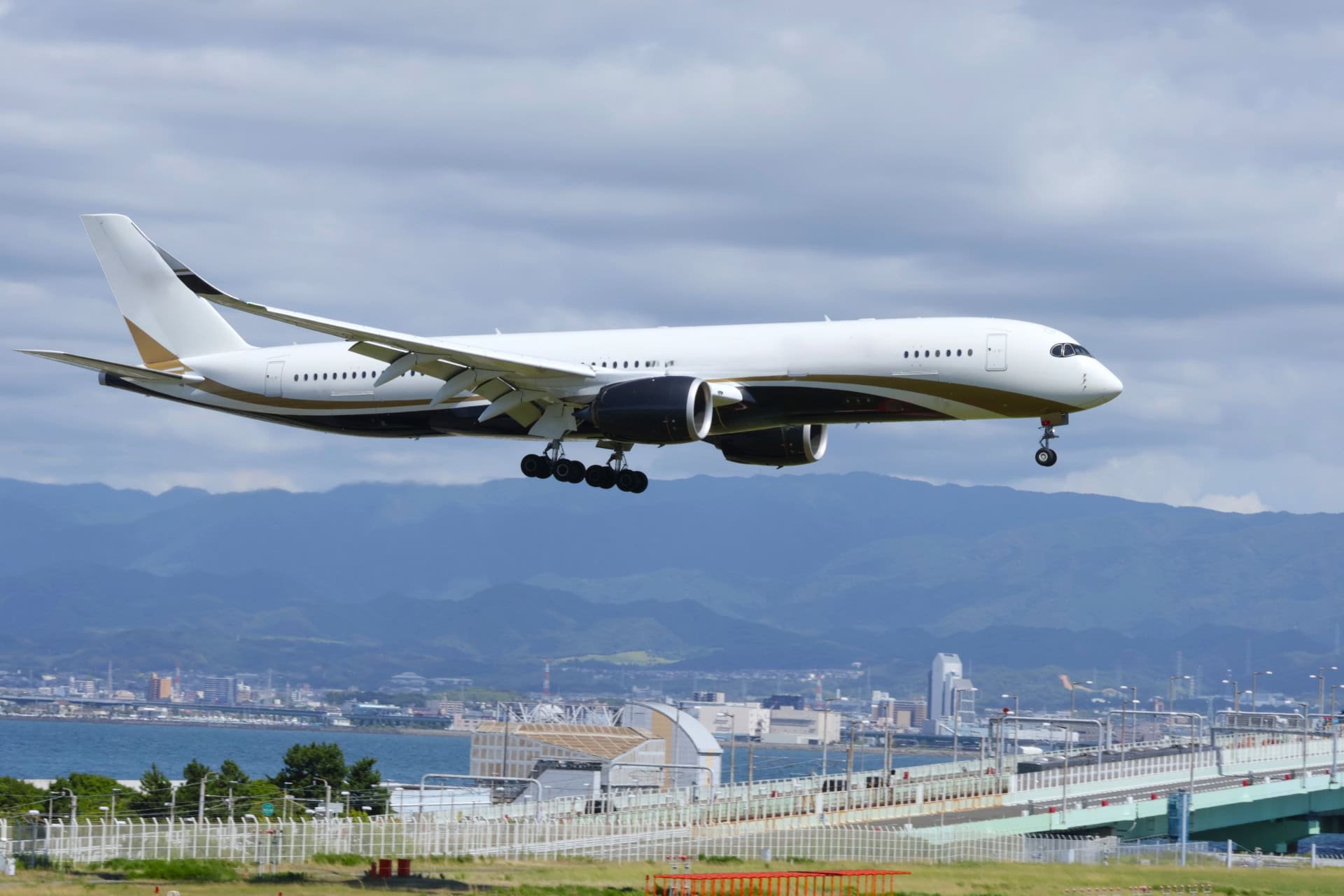 Private Transfer from Kansai Airport to Kyoto: The Most Comfortable Way to Start Your Japan Trip 3 33693740 m